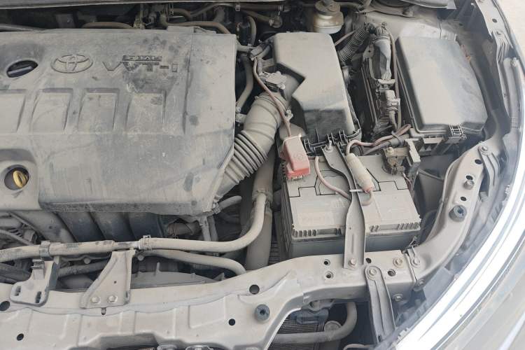 Used Toyota Corolla 2014 1.6L CVT GL Engine Bay Left