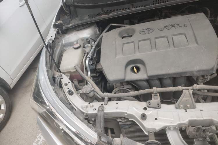 Used Toyota Corolla 2014 1.6L CVT GL Engine Bay Right