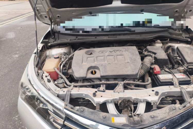 Used Toyota Corolla 2014 1.6L CVT GL-i Engine Bay Right