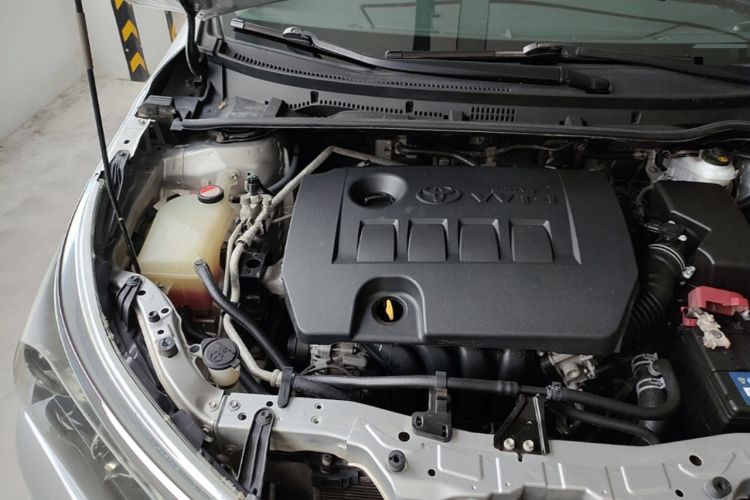 Used Toyota Corolla 2014 1.6L Manual GL Engine Bay Right