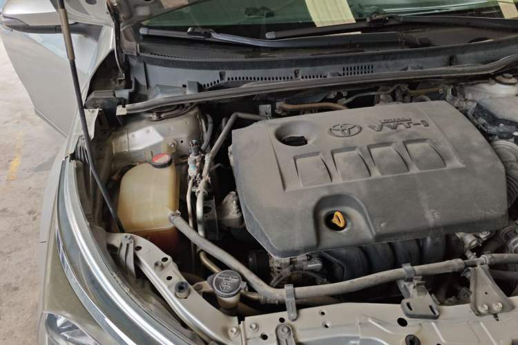 Used Toyota Corolla 2014 1.6L Manual GL-i Engine Bay Right