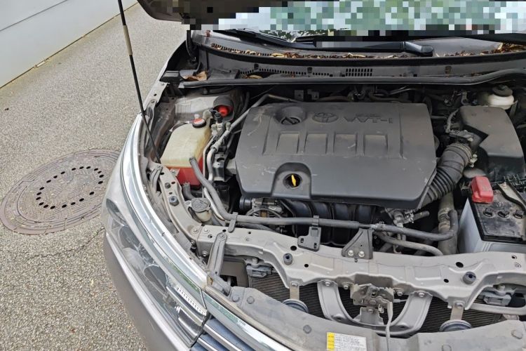 Used Toyota Corolla 2014 1.6L CVT GL Engine Bay Right