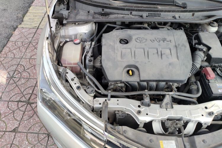 Used Toyota Corolla 2014 1.6L CVT GL Engine Bay Right