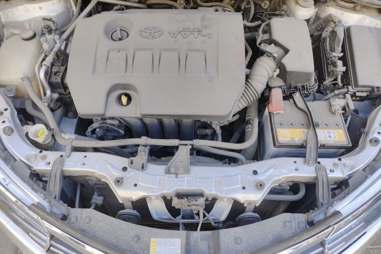 Used Toyota Corolla 2014 1.6L CVT GL-i Leather Edition Engine Bay