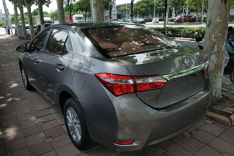 Used Toyota Corolla 2014 1.6L CVT GL-i Exterior 2