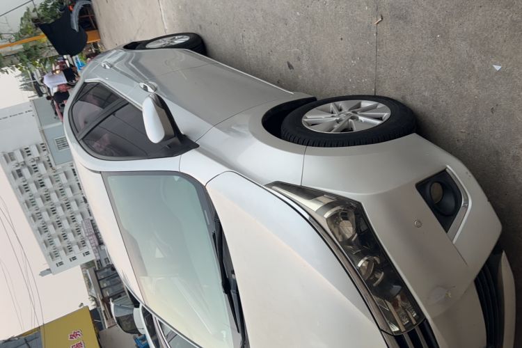 Used Toyota Corolla 2014 1.6L Manual GL Exterior 2