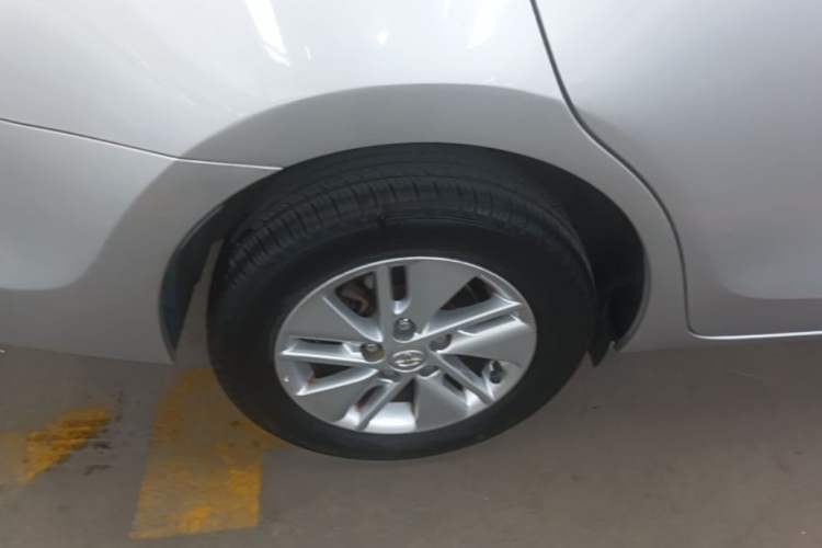 Used Toyota Corolla 2014 1.6L CVT GL Exterior 3