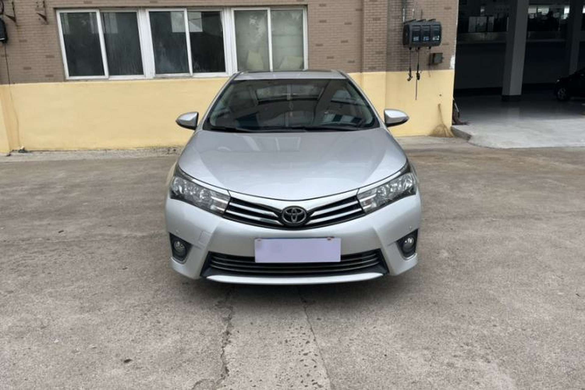 Used Toyota Corolla 2014 1.6L CVT GL-i Leather Edition Exterior 4