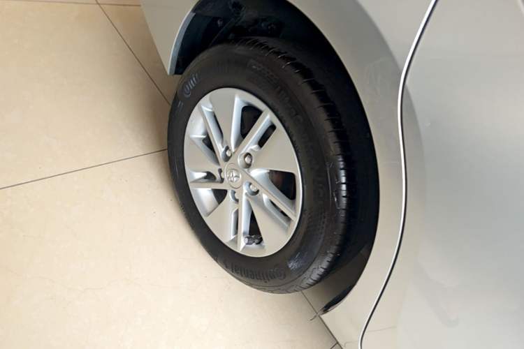 Used Toyota Corolla 2014 1.6L CVT GL Exterior 5