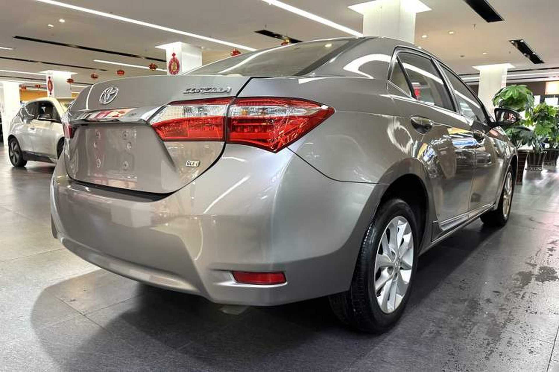 Used Toyota Corolla 2014 1.6L CVT GLX-i Exterior 5