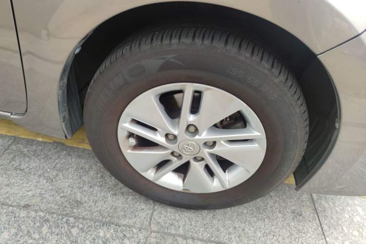 Used Toyota Corolla 2014 1.6L CVT GL-i Exterior 6