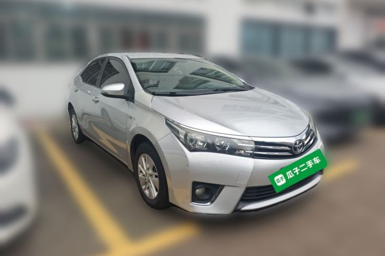 Used Toyota Corolla 2014 1.6L CVT GL Front Right 45 Deg