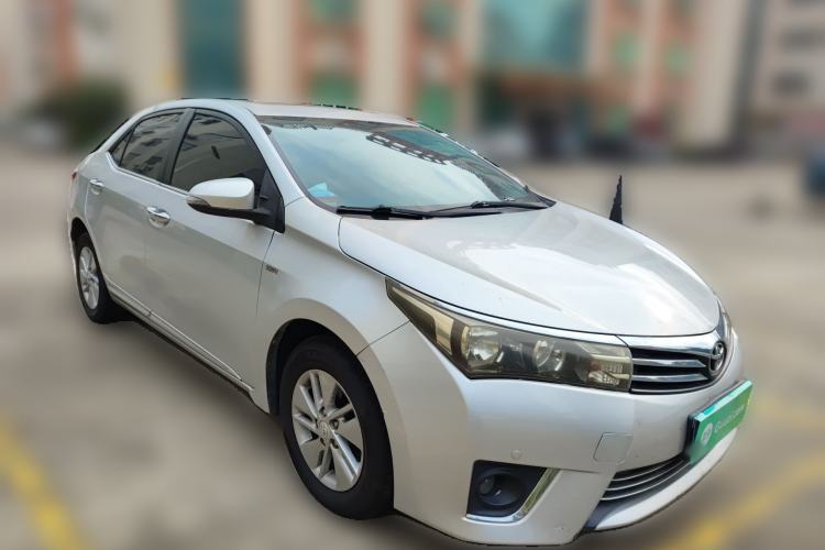 Used Toyota Corolla 2014 1.6L CVT GL-i Front Right 45 Deg