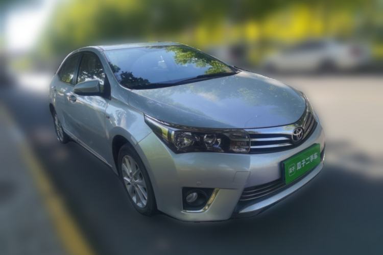 Used Toyota Corolla 2014 1.6L CVT GL-i Leather Edition Front Right 45 Deg