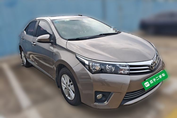 Used Toyota Corolla 2014 1.6L CVT GL-i Front Right 45 Deg