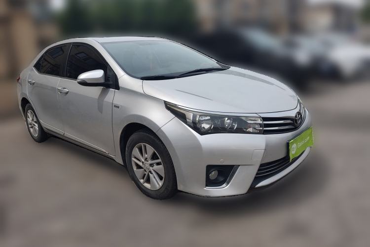 Used Toyota Corolla 2014 1.6L CVT GL-i Front Right 45 Deg