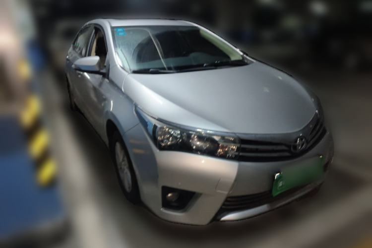 Used Toyota Corolla 2014 1.6L CVT GL-i Front Right 45 Deg