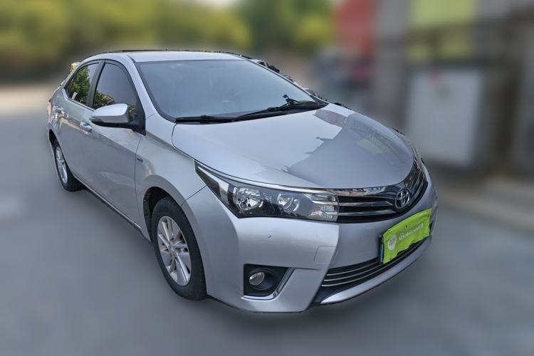 Used Toyota Corolla 2014 1.6L CVT GL Front Right 45 Deg