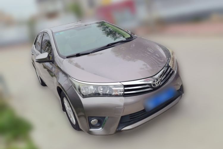 Used Toyota Corolla 2014 1.6L CVT GL-i Front Right 45 Deg