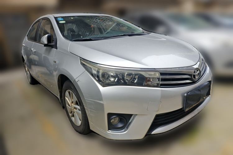 Used Toyota Corolla 2014 1.6L CVT GL Front Right 45 Deg