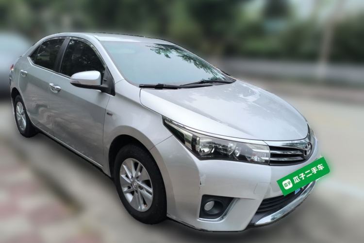 Used Toyota Corolla 2014 1.6L CVT GL Front Right 45 Deg