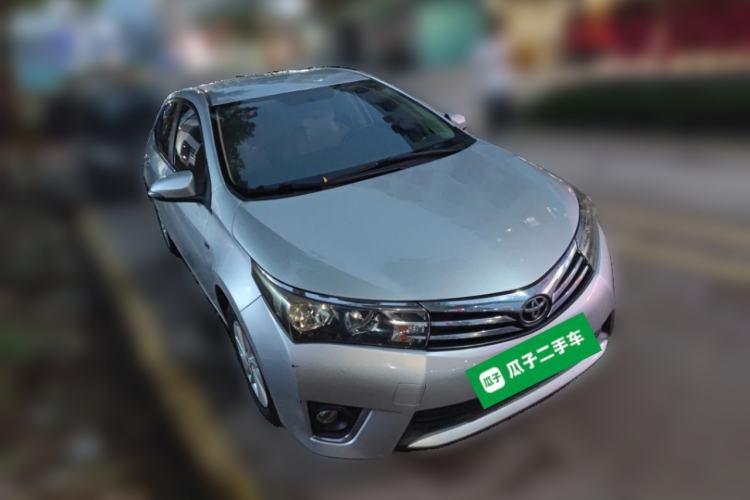 Used Toyota Corolla 2014 1.6L CVT GL Front Right 45 Deg