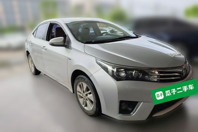 Used Toyota Corolla 2014 1.6L CVT GL Front Right 45 Deg