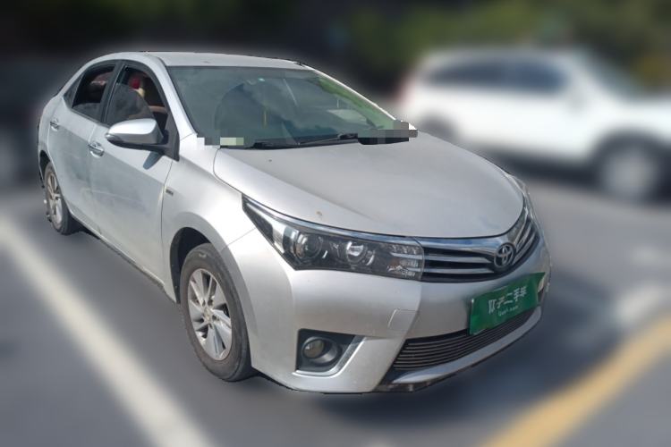 Used Toyota Corolla 2014 1.6L CVT GL Front Right 45 Deg