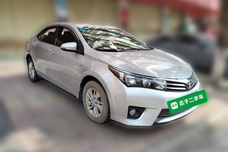 Used Toyota Corolla 2014 1.6L CVT GL Front Right 45 Deg