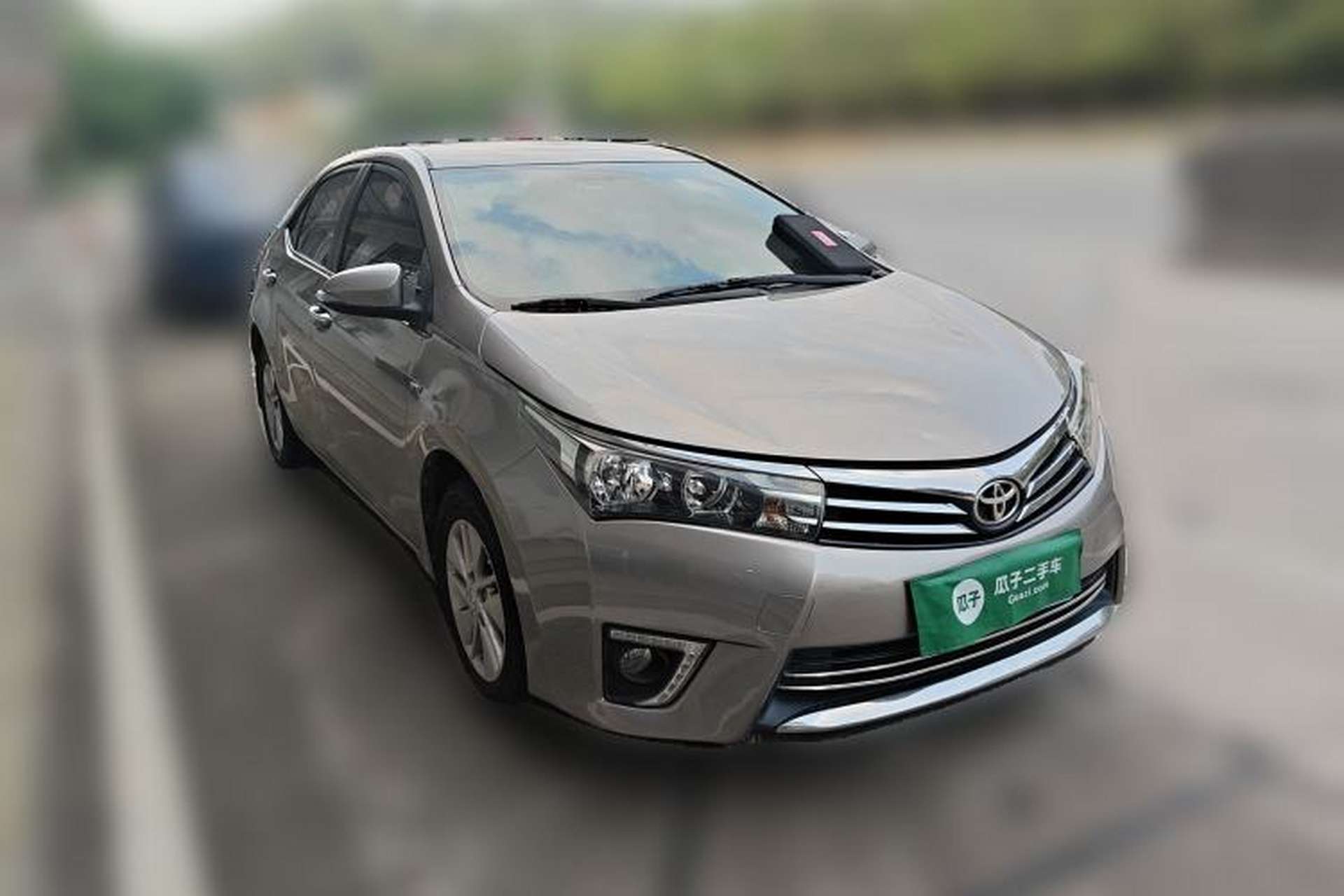 Used Toyota Corolla 2014 1.6L CVT GL Front Right 45 Deg