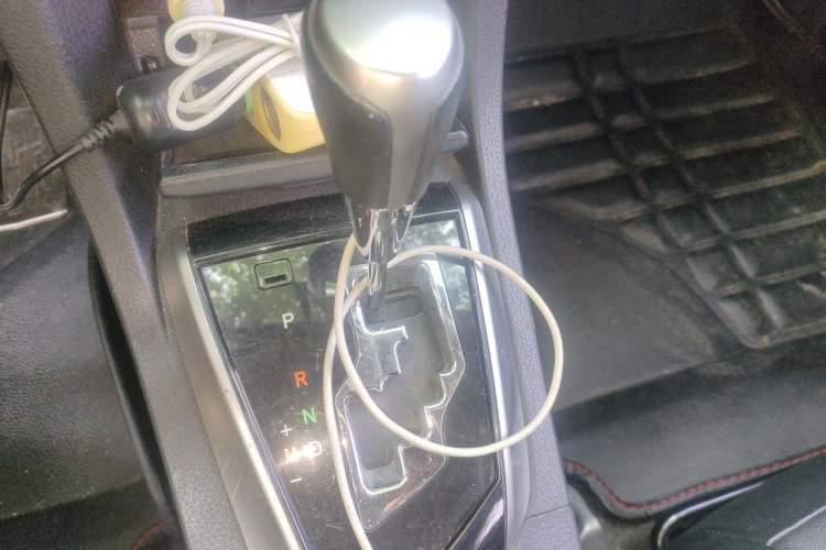 Used Toyota Corolla 2014 1.6L CVT GL-i Leather Edition Gear Lever