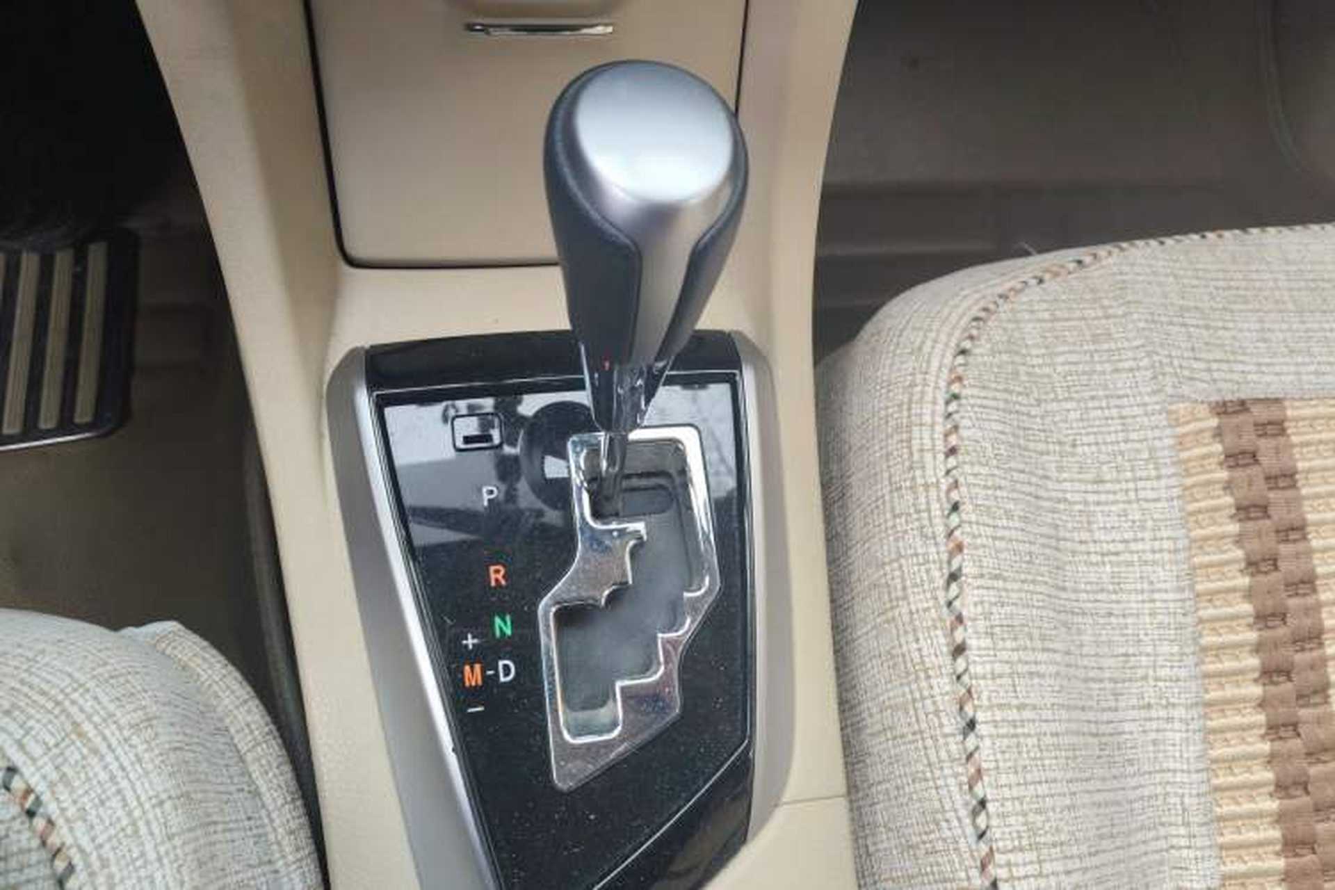 Used Toyota Corolla 2014 1.6L CVT GL Gear Lever