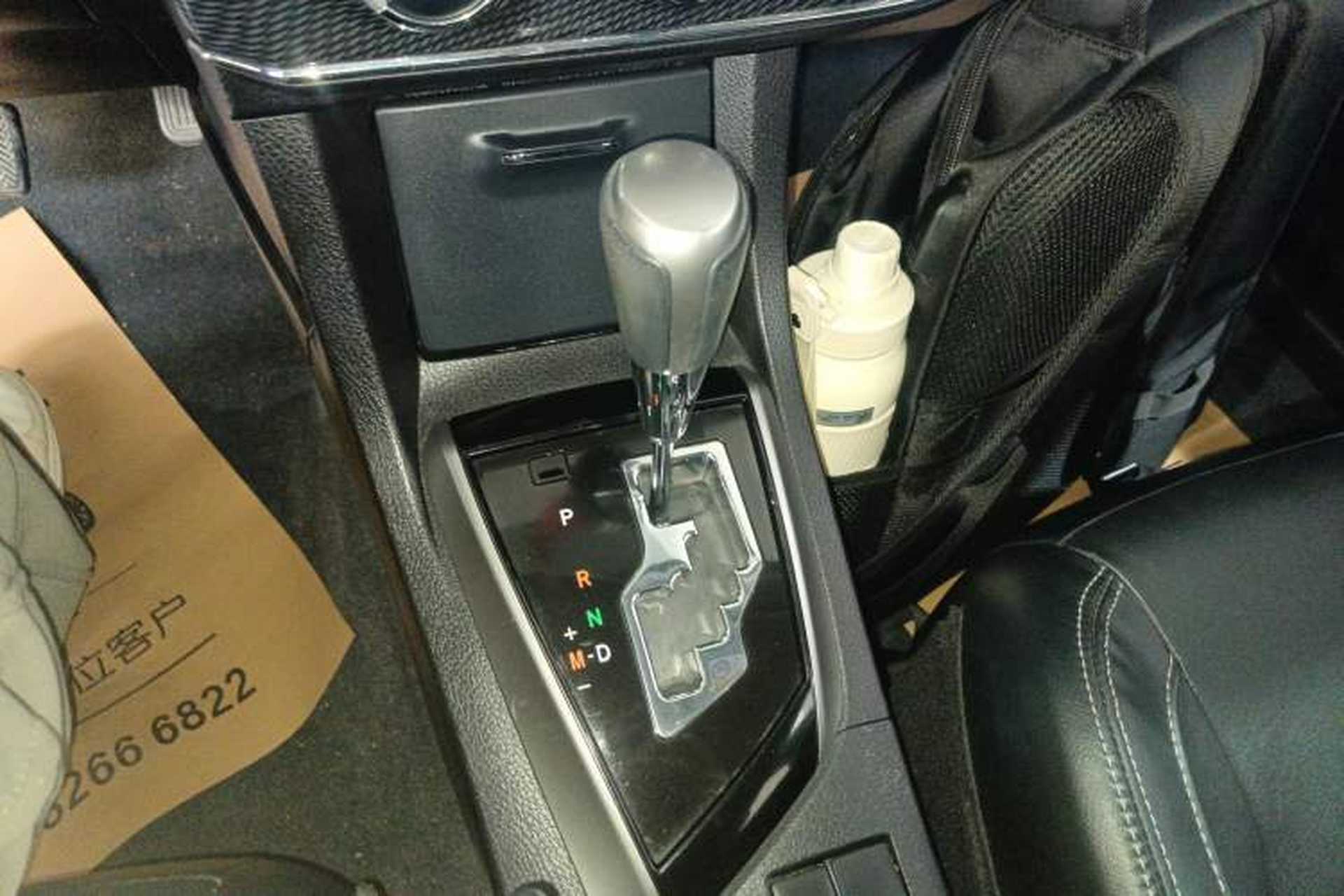 Used Toyota Corolla 2014 1.6L CVT GL-i Leather Edition Gear Lever