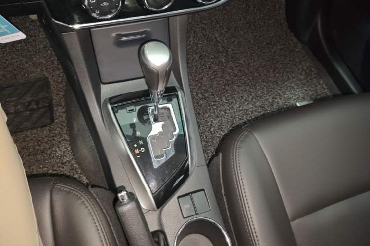 Used Toyota Corolla 2014 1.6L CVT GL Gear Lever