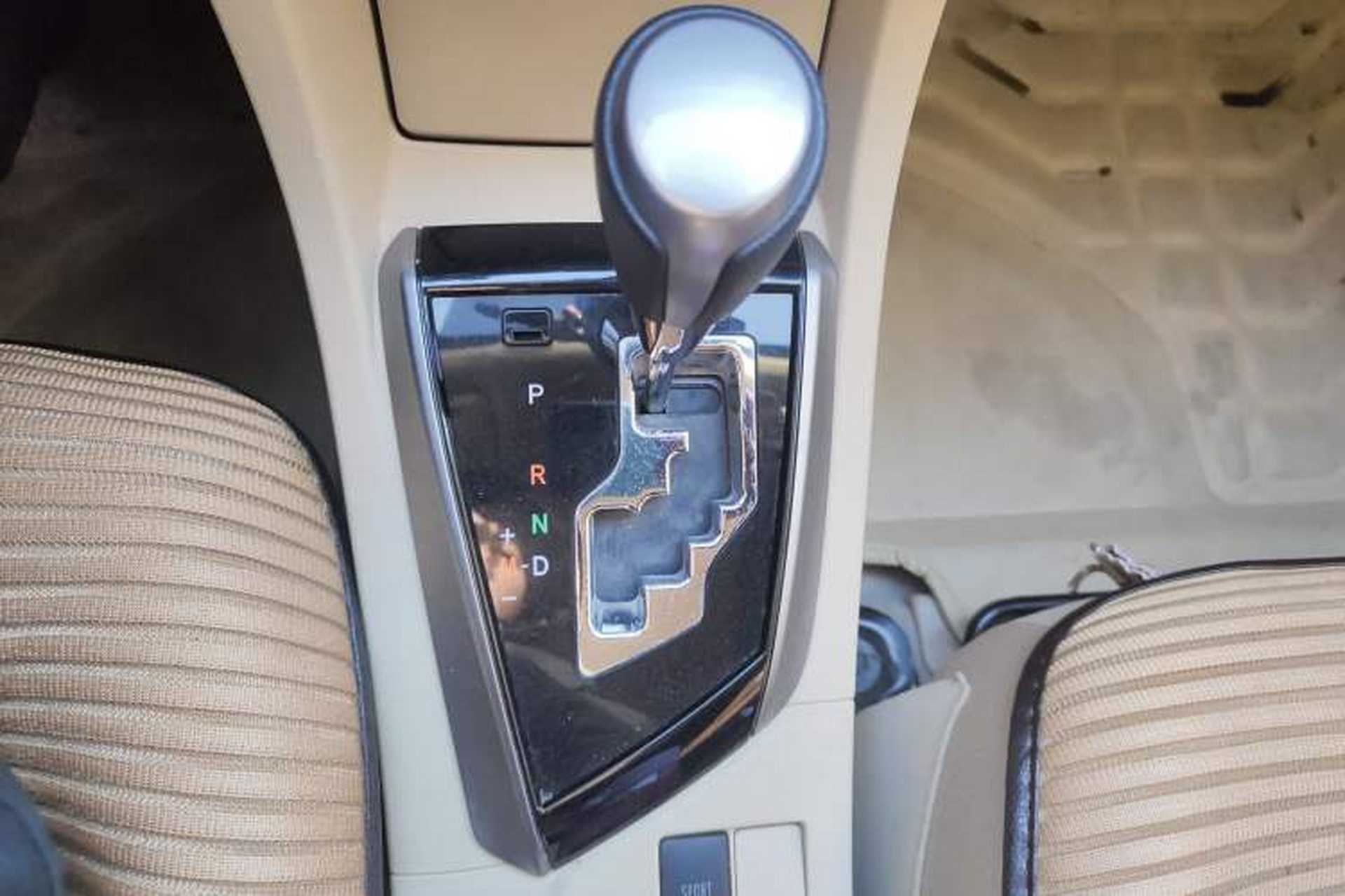 Used Toyota Corolla 2014 1.6L CVT GL Gear Lever