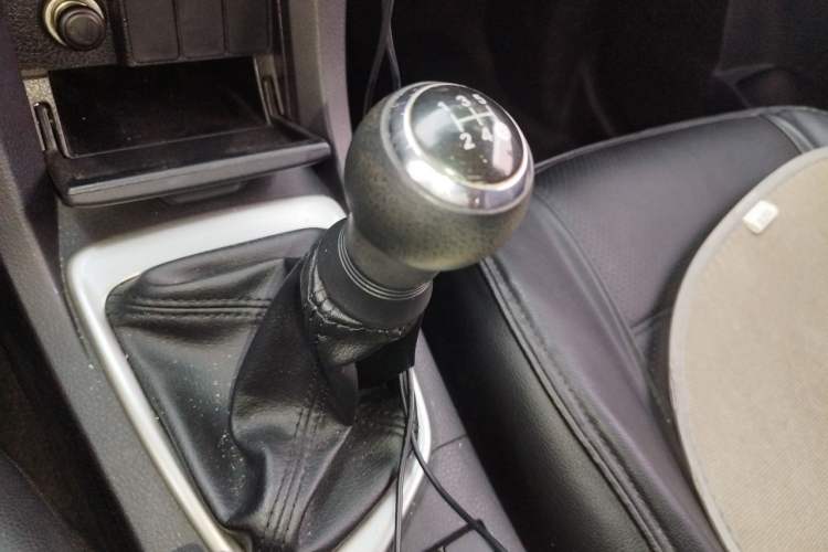 Used Toyota Corolla 2014 1.6L Manual GL Gear Lever