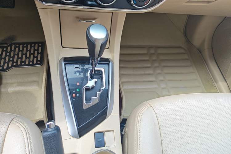 Used Toyota Corolla 2014 1.6L CVT GL Gear Lever