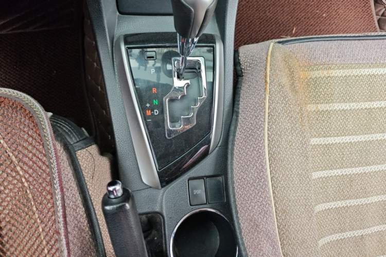 Used Toyota Corolla 2014 1.6L CVT GL Gear Lever