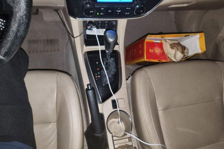 Used Toyota Corolla 2014 1.8L CVT Top-of-the-Line Version Gear Lever