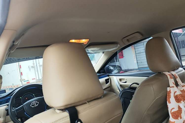 Used Toyota Corolla 2014 1.6L CVT GL Headliner