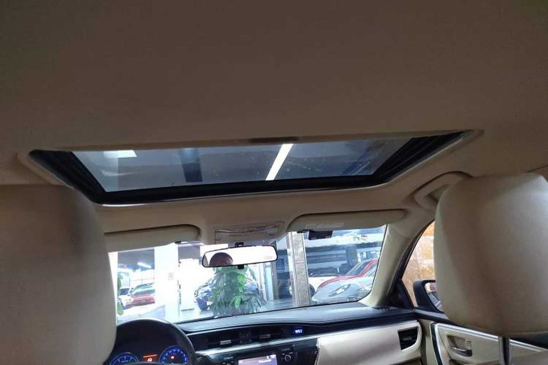 Used Toyota Corolla 2014 1.6L CVT GLX-i Headliner