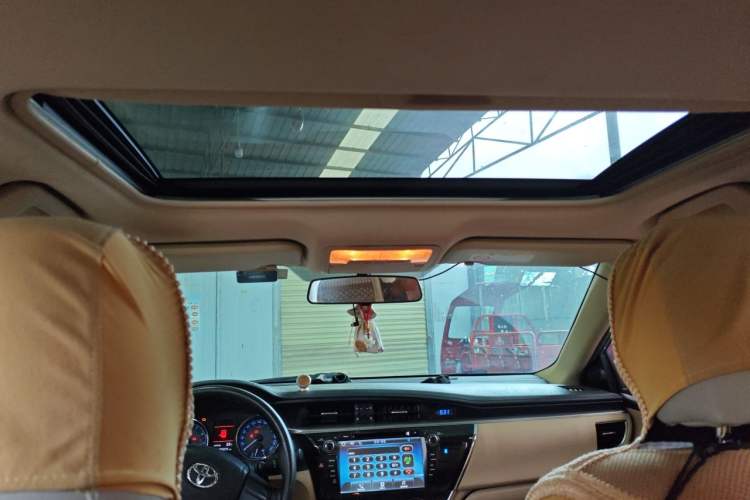 Used Toyota Corolla 2014 1.6L Manual GL-i Headliner