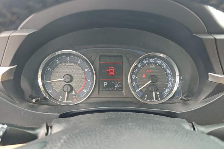 Used Toyota Corolla 2014 1.6L CVT GL-i Leather Edition Instrument Cluster