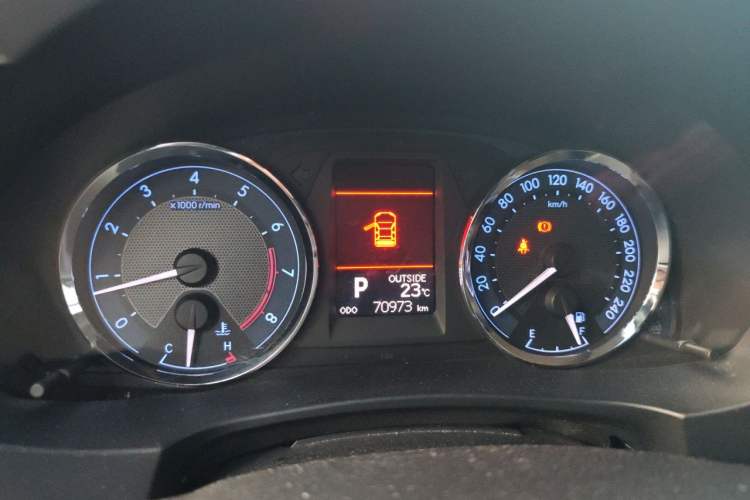 Used Toyota Corolla 2014 1.6L CVT GL-i Leather Edition Instrument Cluster