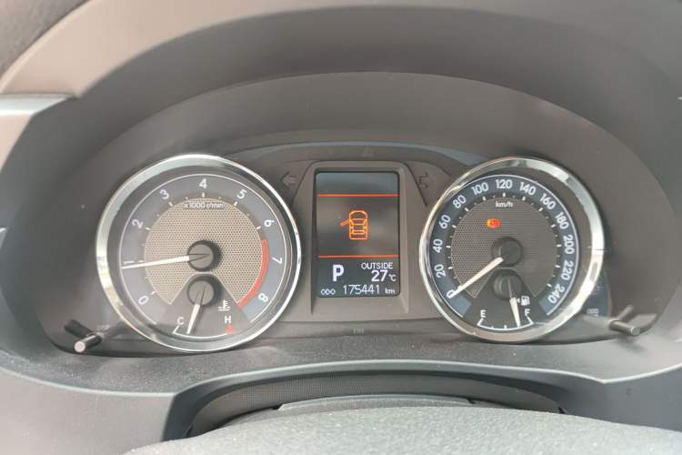 Used Toyota Corolla 2014 1.6L CVT GL-i Instrument Cluster