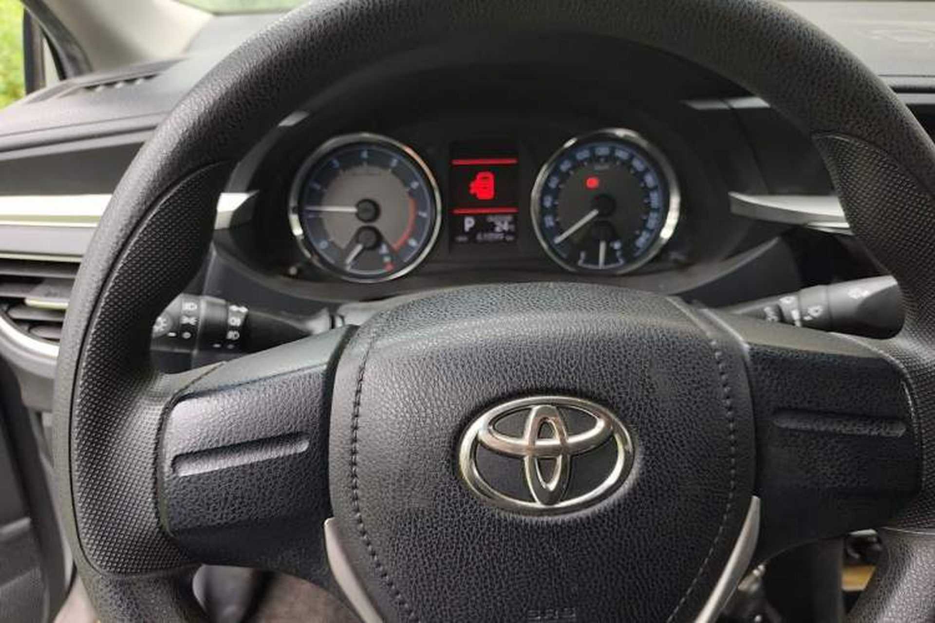Used Toyota Corolla 2014 1.6L CVT GL-i Instrument Cluster