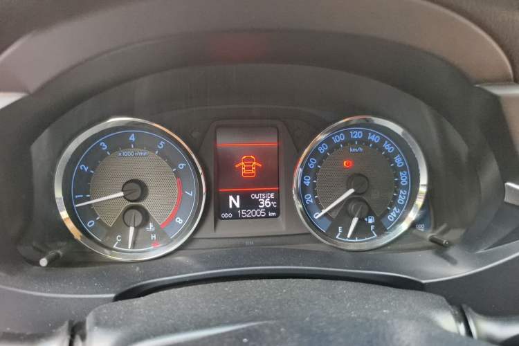 Used Toyota Corolla 2014 1.6L CVT GL-i Instrument Cluster
