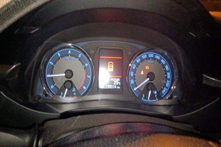 Used Toyota Corolla 2014 1.6L CVT GL-i Instrument Cluster