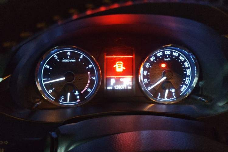 Used Toyota Corolla 2014 1.6L CVT GL-i Leather Edition Instrument Cluster