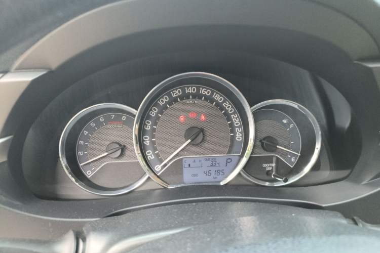 Used Toyota Corolla 2014 1.6L CVT GL Instrument Cluster